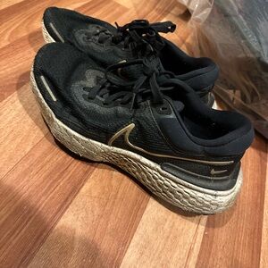 Nike Classic Black Athletic Shoes